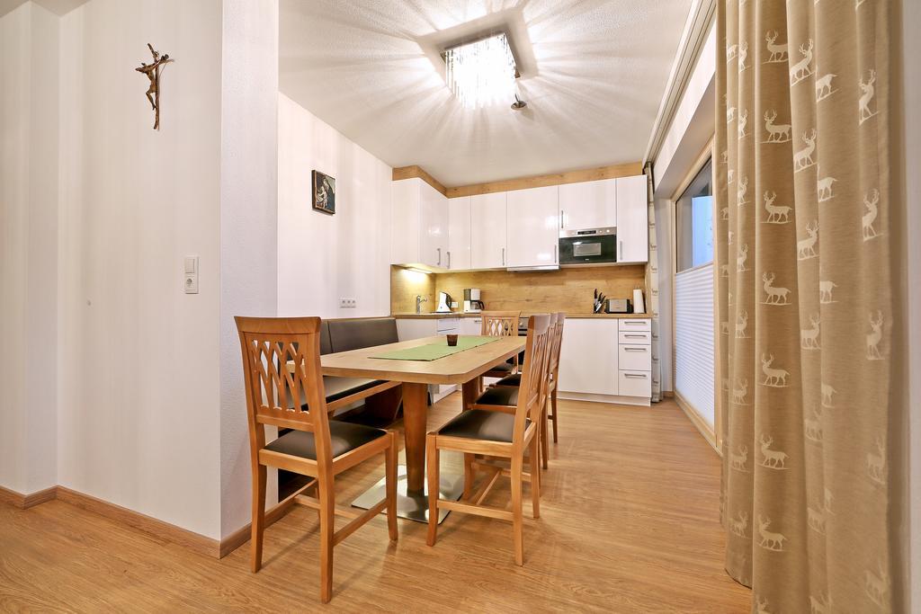 ריד אים זילרטל Landhaus & Apartment Taxach מראה חיצוני תמונה